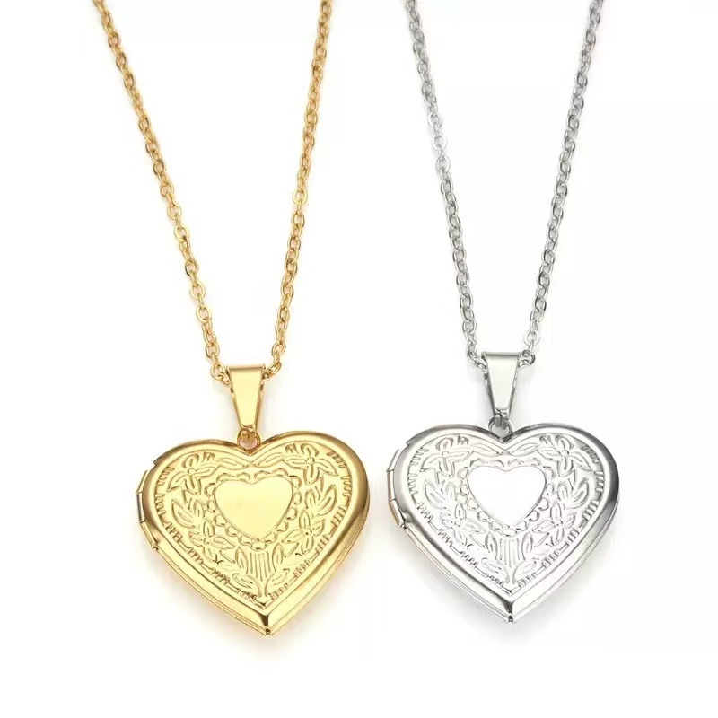 قلادة على شكل قلب رومانسي للنس - مراجعة Heart Locket Necklace Photo وسعره
