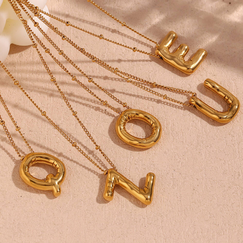 كارليدانا-قلادات فقاعية من الف - مراجعة Initial Letter Necklace 18K Gold وسعره